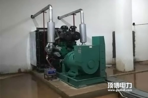 南寧柴油發(fā)電機(jī)廠家資訊：懂這3點(diǎn)學(xué)會選柴油發(fā)電機(jī)潤滑油